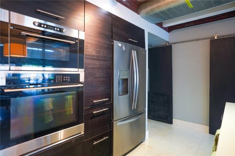 Copropriété à louer à Hialeah, Floride: 1 chambre, 87.61 m2 № 2257319 - photo 6