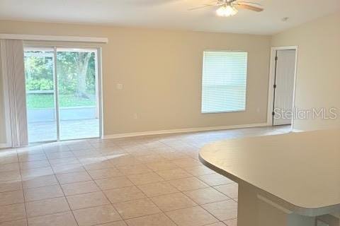 Villa ou maison à louer à Palm Coast, Floride: 4 chambres, 187.11 m2 № 1913020 - photo 8