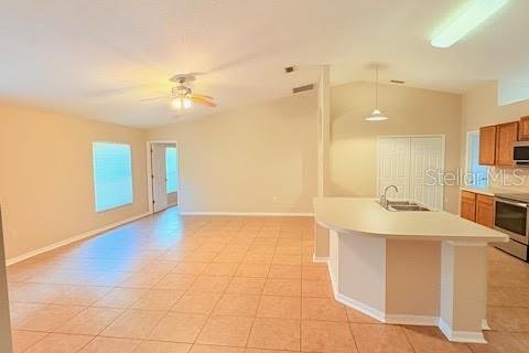 Casa en alquiler en Palm Coast, Florida, 4 dormitorios, 187.11 m2 № 1913020 - foto 17