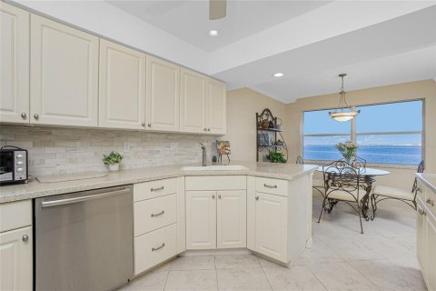 Condominio en venta en Punta Gorda, Florida, 3 dormitorios, 223.71 m2 № 1549920 - foto 13