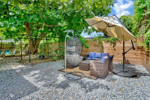 Villa ou maison à louer à Miami, Floride: 4 chambres, 122.63 m2 № 1956695 - photo 24