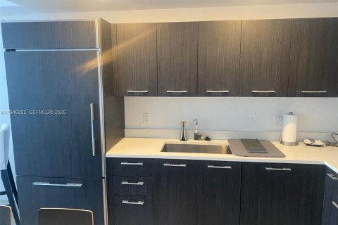 Снять в аренду квартиру в Майами, Флорида 1 спальня, 79.15м2, № 2003132 - фото 22