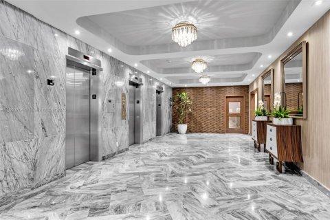 Copropriété à louer à Miami Beach, Floride: 1 chambre, 91.04 m2 № 1889093 - photo 28