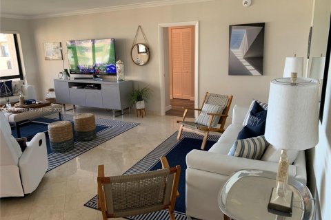 Condo in Lauderdale-by-the-Sea, Florida, 3 bedrooms  № 2068689 - photo 7