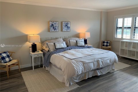 Condo in Lauderdale-by-the-Sea, Florida, 3 bedrooms  № 2068689 - photo 12