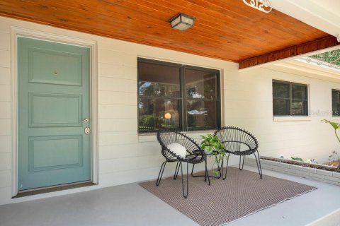 House in Lakeland, Florida 3 bedrooms, 236.9 sq.m. № 1805323 - photo 6