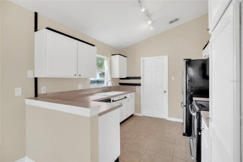 Casa en alquiler en Oviedo, Florida, 3 dormitorios, 121.24 m2 № 1877073 - foto 11