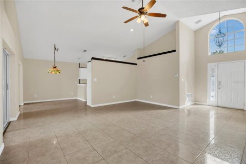 Casa en alquiler en Oviedo, Florida, 3 dormitorios, 121.24 m2 № 1877073 - foto 4