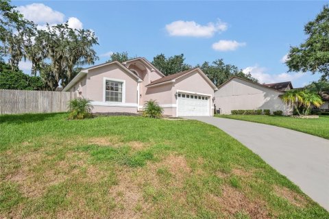 Casa en alquiler en Oviedo, Florida, 3 dormitorios, 121.24 m2 № 1877073 - foto 3