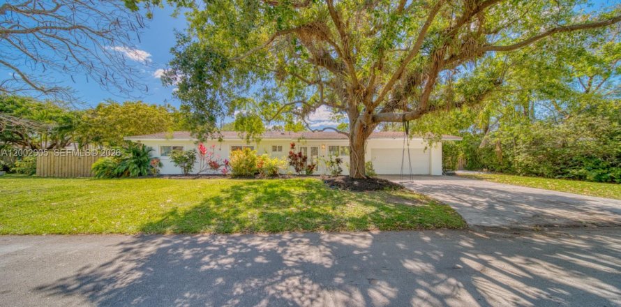 House in Palmetto Bay, Florida 5 bedrooms № 2066511