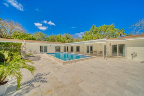 House in Palmetto Bay, Florida 5 bedrooms № 2066511 - photo 2