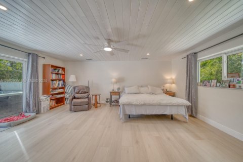 House in Palmetto Bay, Florida 5 bedrooms № 2066511 - photo 18