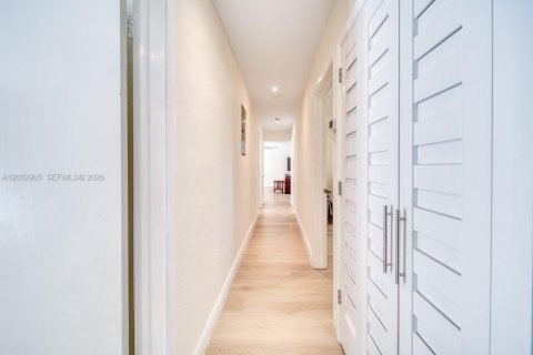 House in Palmetto Bay, Florida 5 bedrooms № 2066511 - photo 20