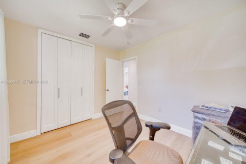 House in Palmetto Bay, Florida 5 bedrooms № 2066511 - photo 24