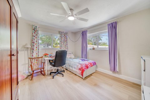 House in Palmetto Bay, Florida 5 bedrooms № 2066511 - photo 28