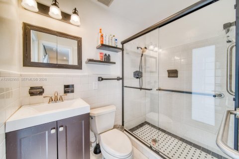 House in Palmetto Bay, Florida 5 bedrooms № 2066511 - photo 29