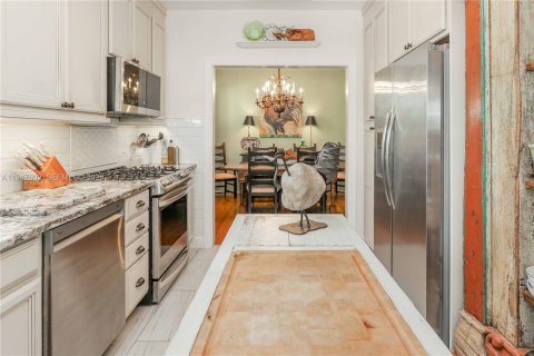 Commercial property in Hollywood, Florida № 2003713 - photo 7