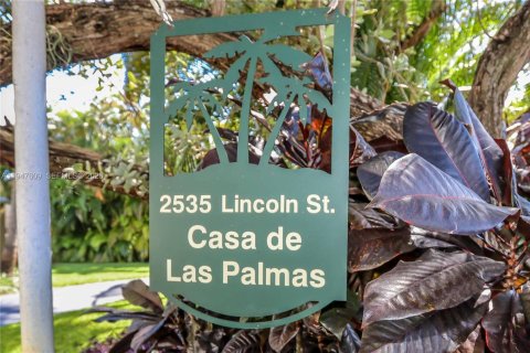 Commercial property in Hollywood, Florida № 2003713 - photo 3