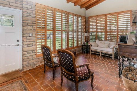 Commercial property in Hollywood, Florida № 2003713 - photo 18