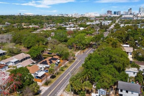Immobilier commercial à vendre à Saint Petersburg, Floride: 7 chambres, 307.69 m2 № 2388513 - photo 5
