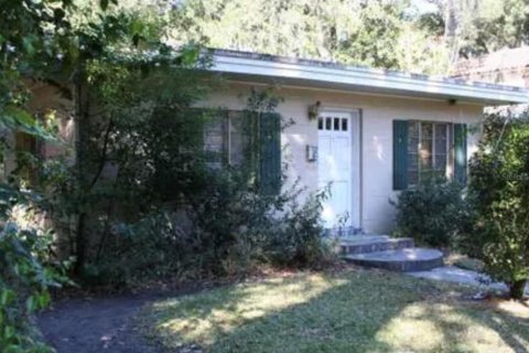 House in Orlando, Florida 2 bedrooms, 117.06 sq.m. № 2222973