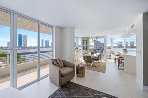 Condo in Aventura, Florida, 3 bedrooms  № 1994592 - photo 6