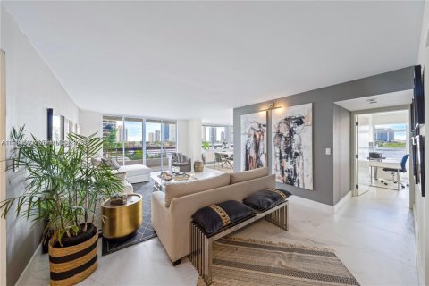 Condo in Aventura, Florida, 3 bedrooms  № 1994592 - photo 2