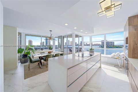 Condo in Aventura, Florida, 3 bedrooms  № 1994592 - photo 1