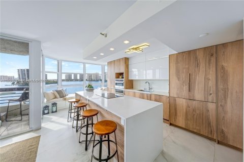 Condo in Aventura, Florida, 3 bedrooms  № 1994592 - photo 5