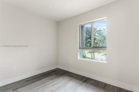 Copropriété à vendre à Miami, Floride: 3 chambres, 126.35 m2 № 1937174 - photo 16