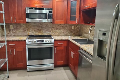 Copropriété à vendre à Miami Beach, Floride: 2 chambres, 89.19 m2 № 1739204 - photo 2