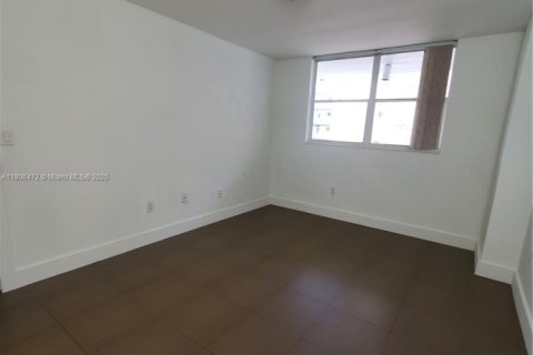 Copropriété à vendre à Miami Beach, Floride: 2 chambres, 89.19 m2 № 1739204 - photo 10