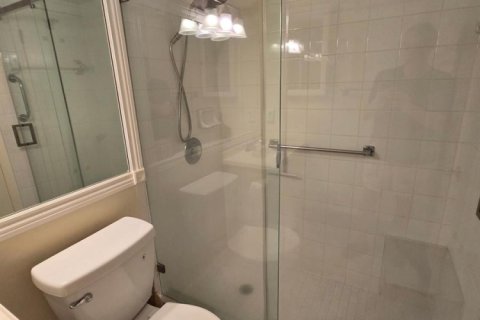 Condo in Deerfield Beach, Florida, 1 bedroom № 2178065 - photo 10