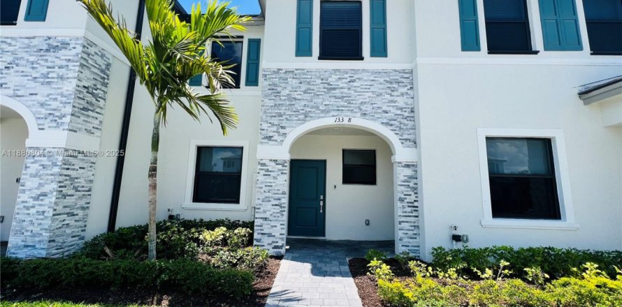 Таунхаус в Хомстед, Флорида 3 спальни, 137.77м2 № 1922085