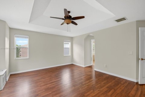 Casa en venta en Royal Palm Beach, Florida, 5 dormitorios, 250.19 m2 № 1970594 - foto 21