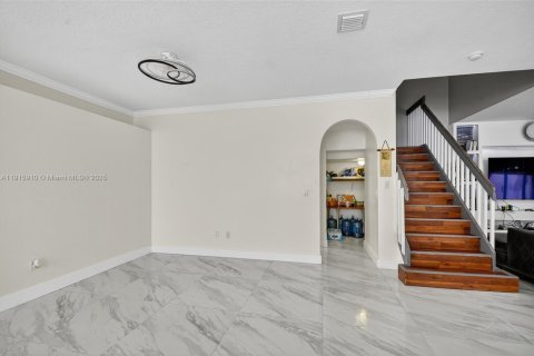 Casa en venta en Royal Palm Beach, Florida, 5 dormitorios, 250.19 m2 № 1970594 - foto 15