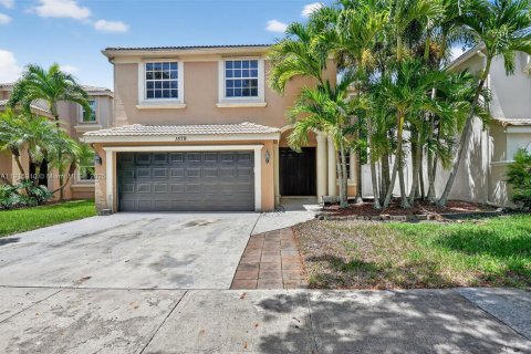 Casa en venta en Royal Palm Beach, Florida, 5 dormitorios, 250.19 m2 № 1970594 - foto 1