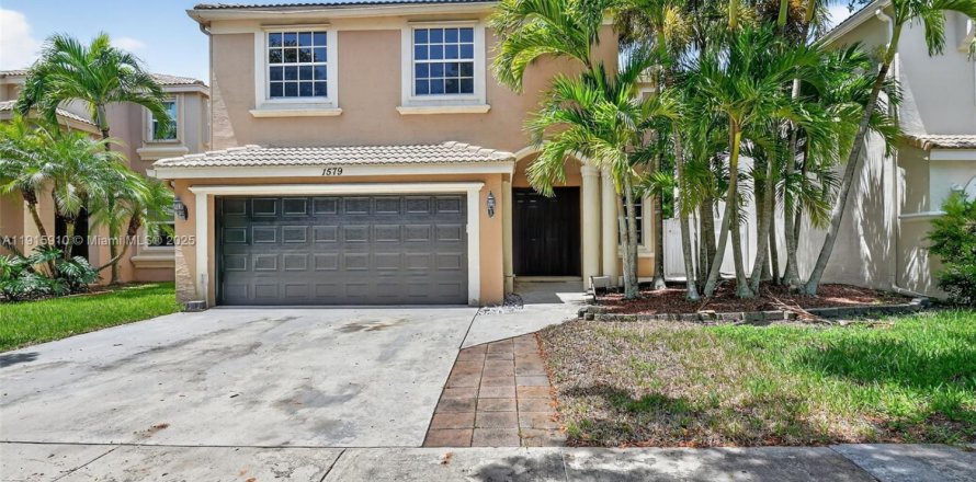 Casa en Royal Palm Beach, Florida 5 dormitorios, 250.19 m2 № 1970594