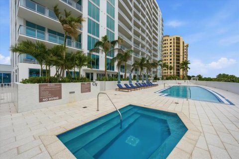 Copropriété à vendre à Tampa, Floride: 4 chambres, 247.68 m2 № 2298495 - photo 11