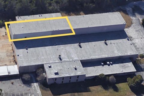 Propiedad comercial en alquiler en Jacksonville, Florida, 650.32 m2 № 769375 - foto 1