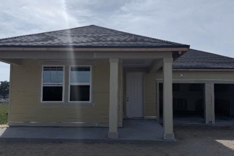 House in Mount Dora, Florida 3 bedrooms, 191.94 sq.m. № 1626980 - photo 3