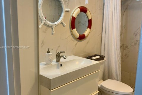 Condo in Aventura, Florida, 1 bedroom № 1994959 - photo 9