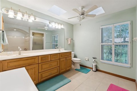 House in Lakeland, Florida 3 bedrooms, 215.72 sq.m. № 2198543 - photo 12
