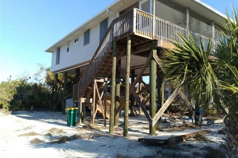 House in Placida, Florida 3 bedrooms, 114.46 sq.m. № 1512169 - photo 1