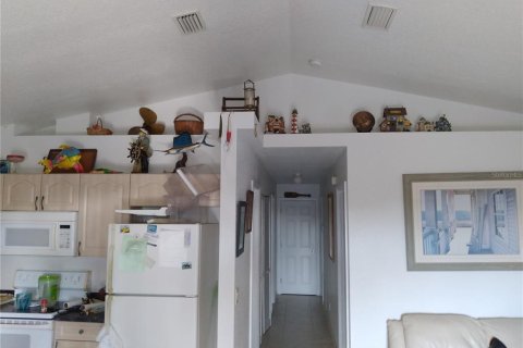 House in Placida, Florida 3 bedrooms, 114.46 sq.m. № 1512169 - photo 9