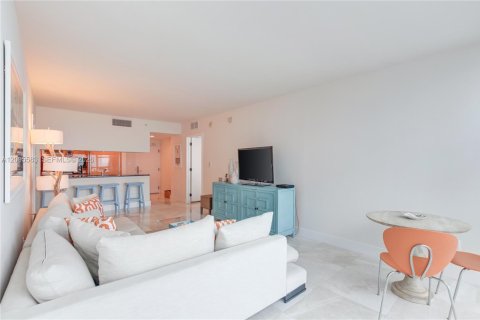 Copropriété à louer à Miami Beach, Floride: 2 chambres, 111.48 m2 № 2390391 - photo 24