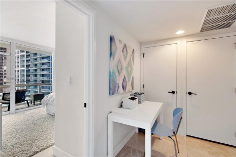 Copropriété à louer à Miami Beach, Floride: 2 chambres, 111.48 m2 № 2390391 - photo 27