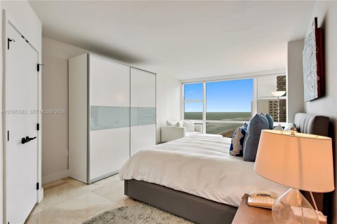 Copropriété à louer à Miami Beach, Floride: 2 chambres, 111.48 m2 № 2390391 - photo 8