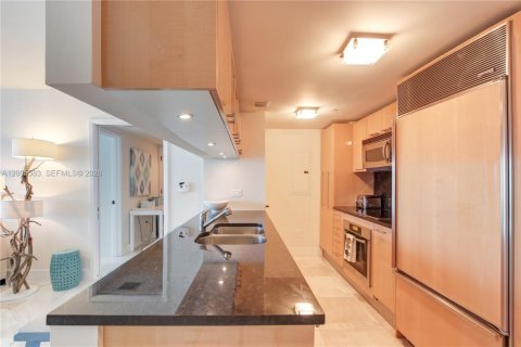 Copropriété à louer à Miami Beach, Floride: 2 chambres, 111.48 m2 № 2390391 - photo 3