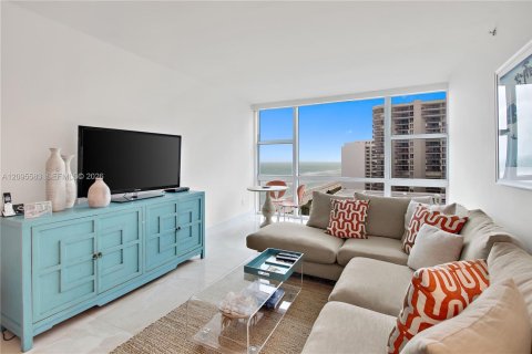 Copropriété à louer à Miami Beach, Floride: 2 chambres, 111.48 m2 № 2390391 - photo 21